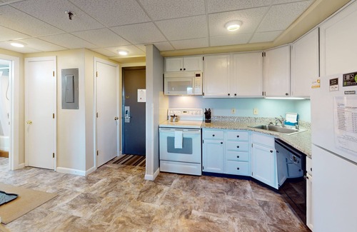 Killington Condo | Mountain Green Ski & Golf Resort 2-F9 Across the Street from the Lifts
