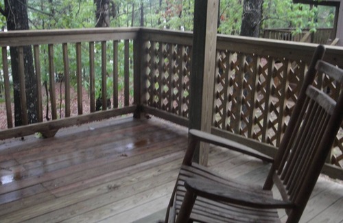 Mount Ida Cottage | Mountain Harbor Forest View Lodge cottage by RedAwning