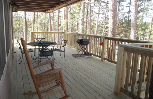 Mount Ida Cottage | Mountain Harbor two bedroom Lodge cottage by RedAwning