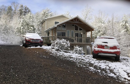 Unaka House | Mountain Home at Bear Paw on Lake Hiwassee