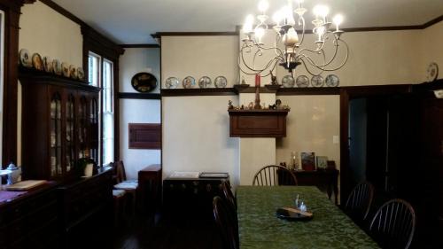 Front Royal Bed & Breakfast | Mountain Home Bed & Breakfast
