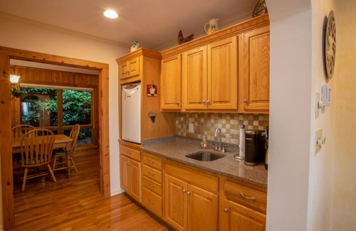 Boone Cabin | Mountain Home on Blue Ridge Parkway