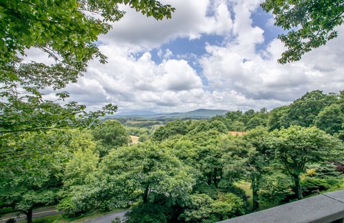 Boone Cabin | Mountain Home on Blue Ridge Parkway