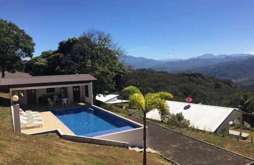 Escobal House | Mountain house Atenas
