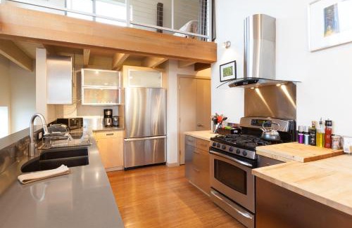 Parkdale House | Mountain House home