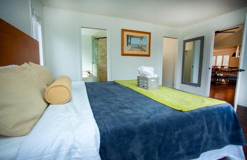 Haliburton House | Mountain House in the Heart of Haliburton, Mins to Lake