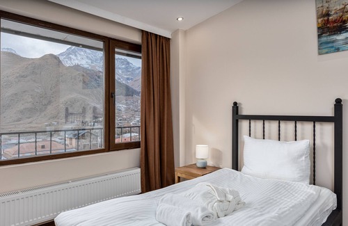 Gergeti Hotel | Mountain House Kazbegi