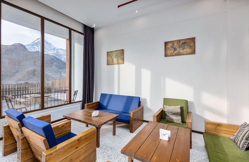 Gergeti Hotel | Mountain House Kazbegi