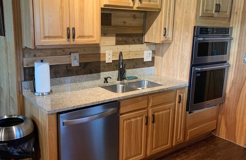 Champion House | Mountain House located minutes from the slopes at 7 Springs