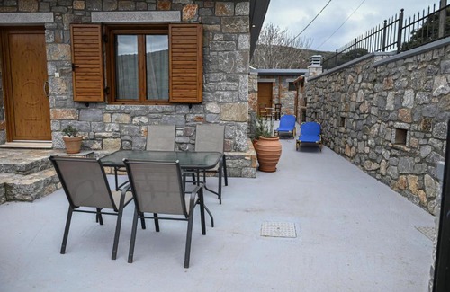 Kounelion House | Mountain House Perampela