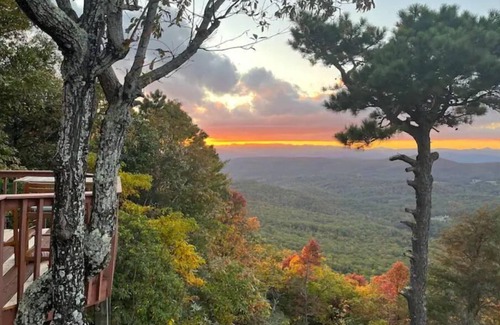 Zirconia Cabin | Mountain House Spectacular Views near Asheville. No Helene Damage
