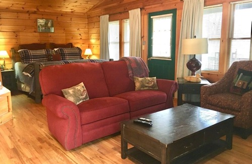 Valley Creek Run House | MOUNTAIN JOY COTTAGES #12 - Feathered Friends