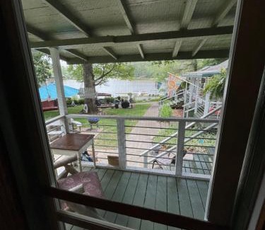 Valley Hill Apartment | Mountain Lake Cottages