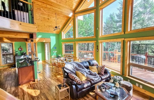 East Kootenay House | Mountain & Lake Koocanusa + Nearby Fernie