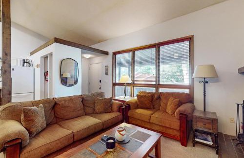 Eagle-Vail Apartment | Mountain Living