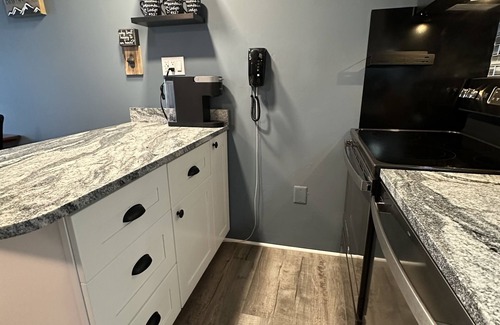Snowshoe Condo | Mountain Lodge #327! Remodeled kitchen! Only yards away from Ballhooter lift!