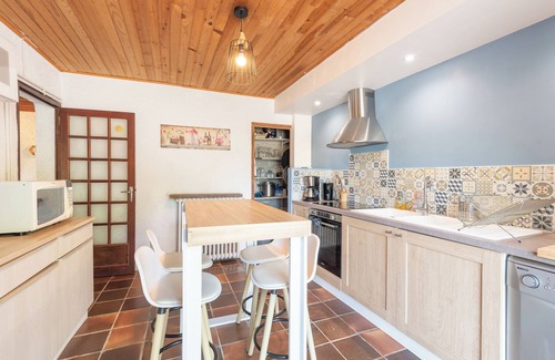 Gere-Belesten House | Mountain Lodge 'Au Milan D'Oré' – Stunning Views, Private Terrace, and Wi-Fi in the Pyrenees