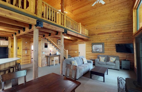 Island Park Cabin | Mountain Lodge | BBQ Grill | 42 Miles to YNP