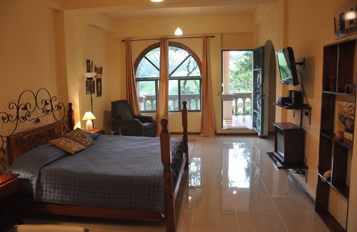 San Jeronimo Cabin | Mountain Lodge CheTica