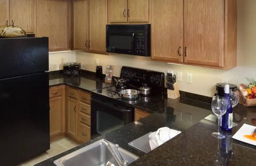 Gatlinburg Resort | Mountain Lodge Living – 3BR Lock-Off Villa at Smoky Mountain