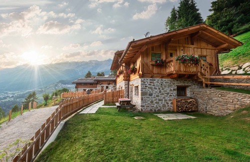 Cogolo Ski Chalet | Mountain lodge - MASI SGHIRLAT Val Di Sole Trentino STELVIO National Park