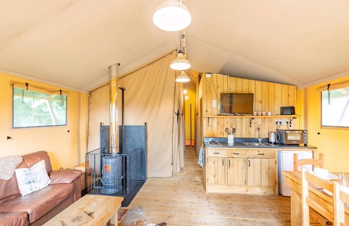 Longford Cottage | Mountain Lodge-UK41053