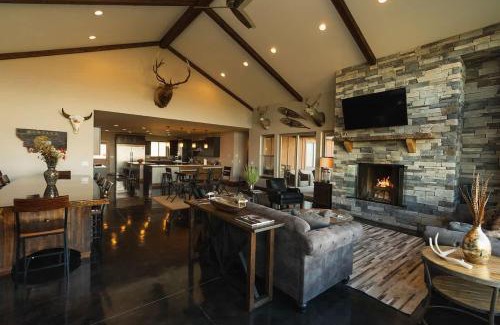 Clyde Park House | Mountain Lodge