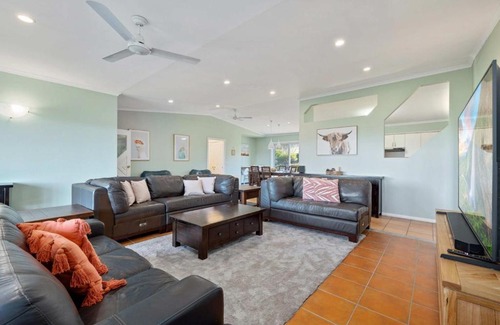 Jindabyne House | Mountain Lowry Lodge
