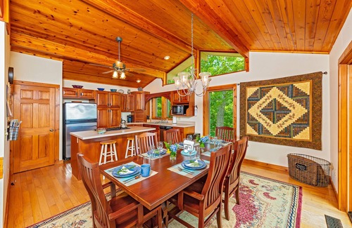 Old Fort House | Mountain Lure: VIEWS OF BLUE RIDGE MTNS & LAKE LURE - NEAR ASHEVILLE & BLACK MTN