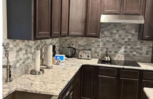East Stroudsburg House | Mountain luxury