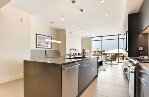 Park City Condo | Mountain-Modern 2 Bedroom Ski in/Ski out Residence by RedAwning - Save 20% on 7+ Nights!