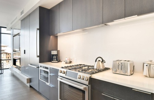 Park City Condo | Mountain-Modern 2 Bedroom Ski in/Ski out Residence by RedAwning - Save 20% on 7+ Nights!