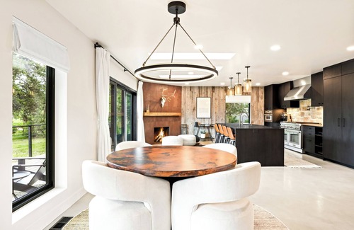 Woodmoor House | Mountain Modern Luxe: Gather, Relax, Play – The Ultimate Colorado Stay