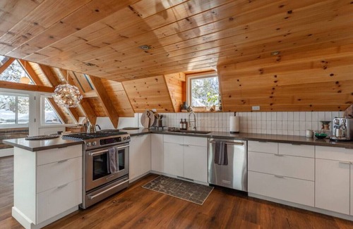 Tahoe City Cabin | Mountain Modern The Tahoe A-Frame w/Private Pier!