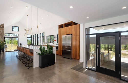 Winter Park Highlands House | Mountain Modern Villa- Comfort and Space for All- Top of the Hill!
