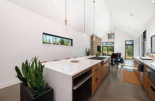 Winter Park Highlands House | Mountain Modern Villa- Comfort and Space for All- Top of the Hill!