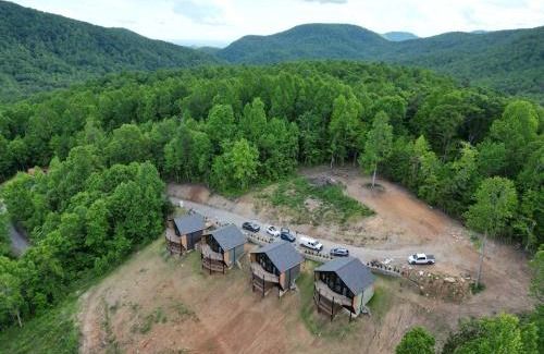 Saluda House | Mountain Moonlight at Saluda Mountain Retreats
