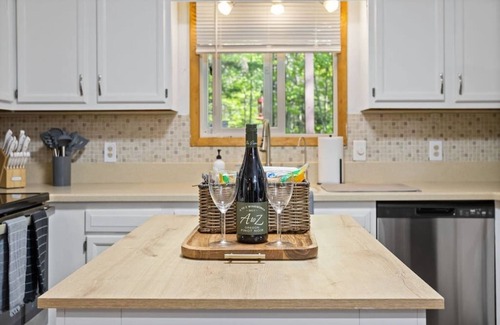 Pocono Summit House | Mountain Oasis, Hot Tub, Game Room, Fire Pit