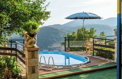 Lepreo House | Mountain Oasis - Pool & Playground near Neda Falls