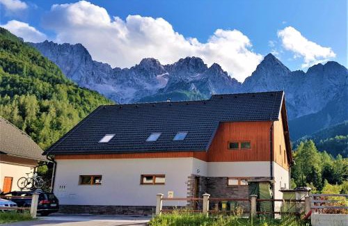 Gozd Martuljek Apartment | Mountain peaks Apartment with Sauna