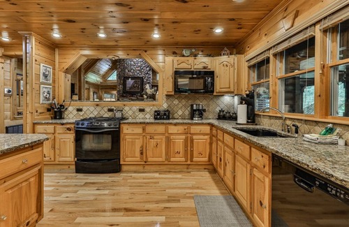 Epworth Cabin | Mountain Pooladise | Blue Ridge, Ga