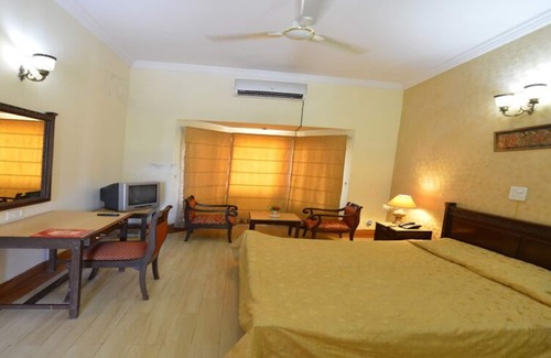 Kalka Hotel | Mountain Quail Morni