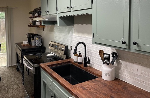Springville House | Mountain Quail Retreat