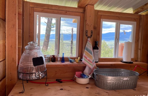 Rexford RV Rental | Mountain Quest Tipi