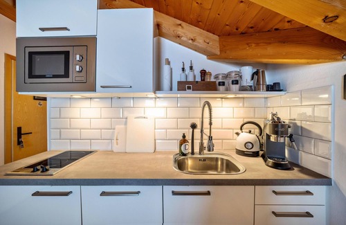 Casere Apartment | Mountain Residence" Kasern Nr 5" with Mountain View, Garden, Terrace & Wi-Fi