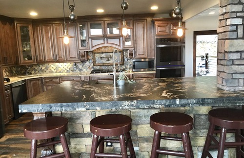 Bailey House | Mountain Retreat 37 acres, close to HWY 285, borders National Forest