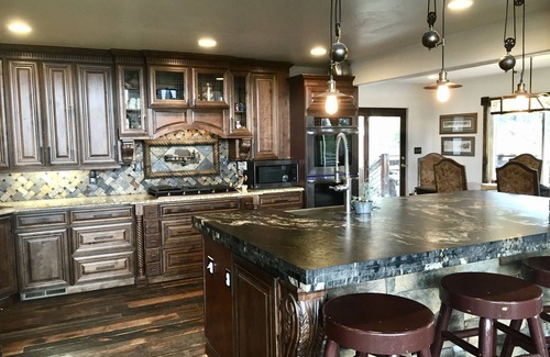 Bailey House | Mountain Retreat 37 acres, close to HWY 285, borders National Forest