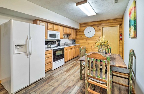 Boone Apartment | Mountain Retreat < 4 Mi to Downtown Boone!