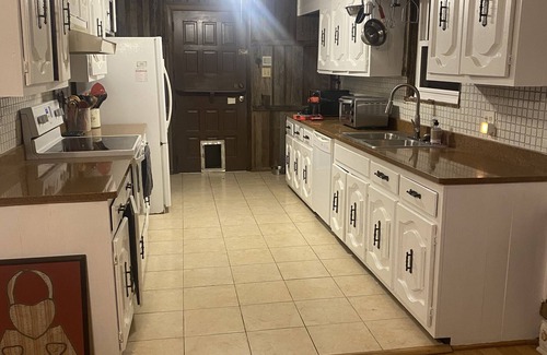 Morristown House | Mountain Retreat, 5-bedroom 2 bath