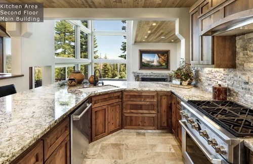 Bear Valley House | Mountain Retreat Awaits: Escape to Snowshoe Lodge in Bear Valley! 🌲✨